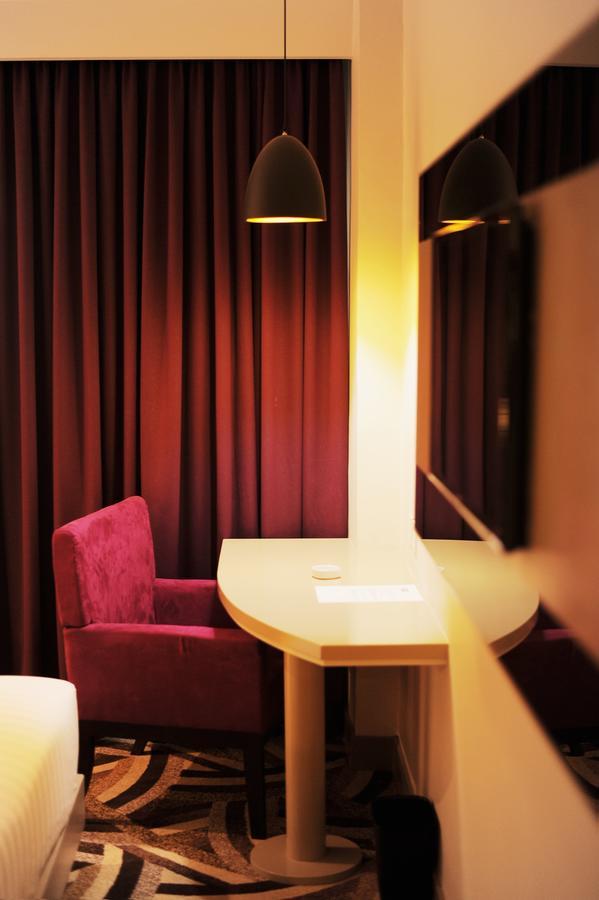 S-One Hotel Palembang Dış mekan fotoğraf