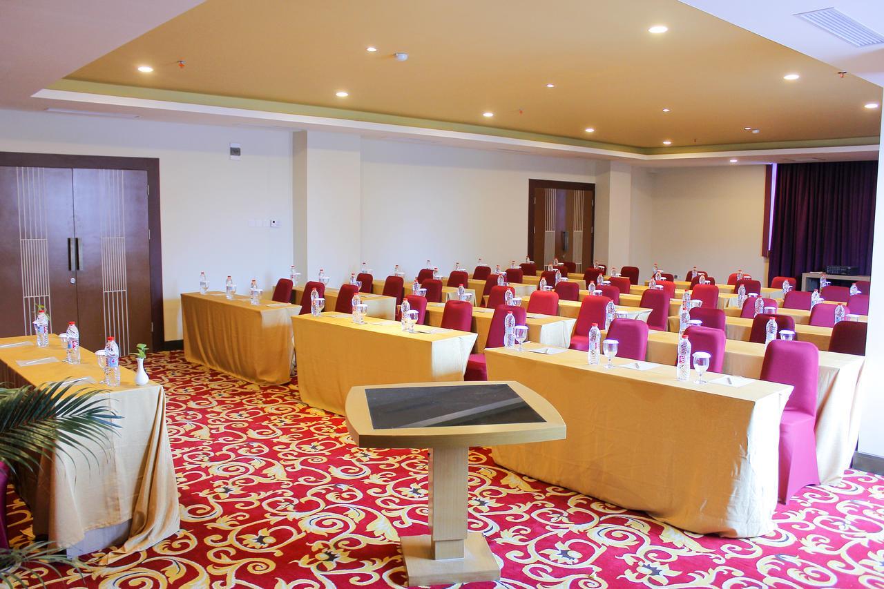 S-One Hotel Palembang Dış mekan fotoğraf