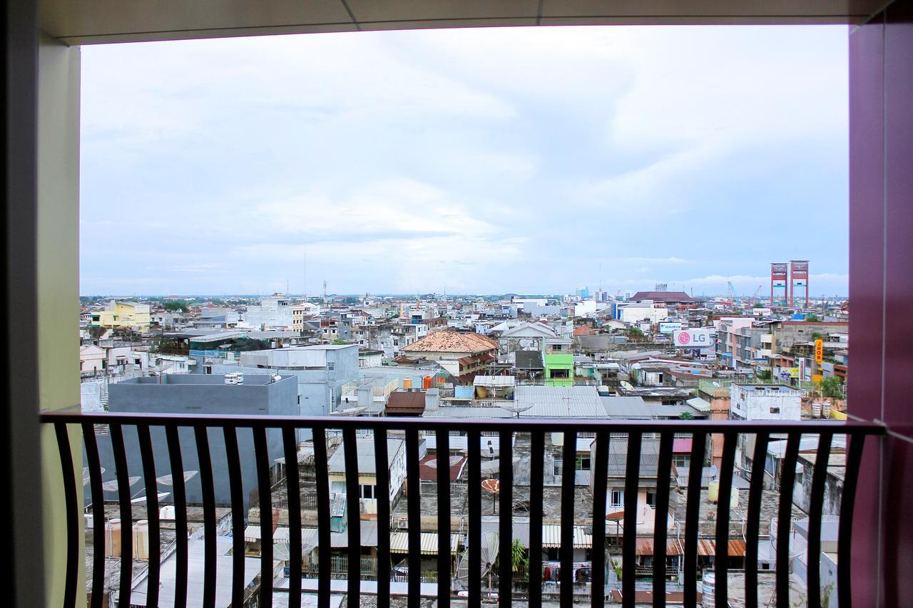 S-One Hotel Palembang Dış mekan fotoğraf