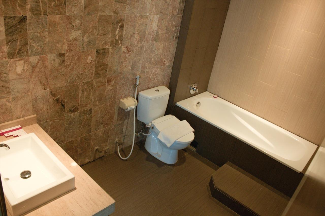 S-One Hotel Palembang Dış mekan fotoğraf