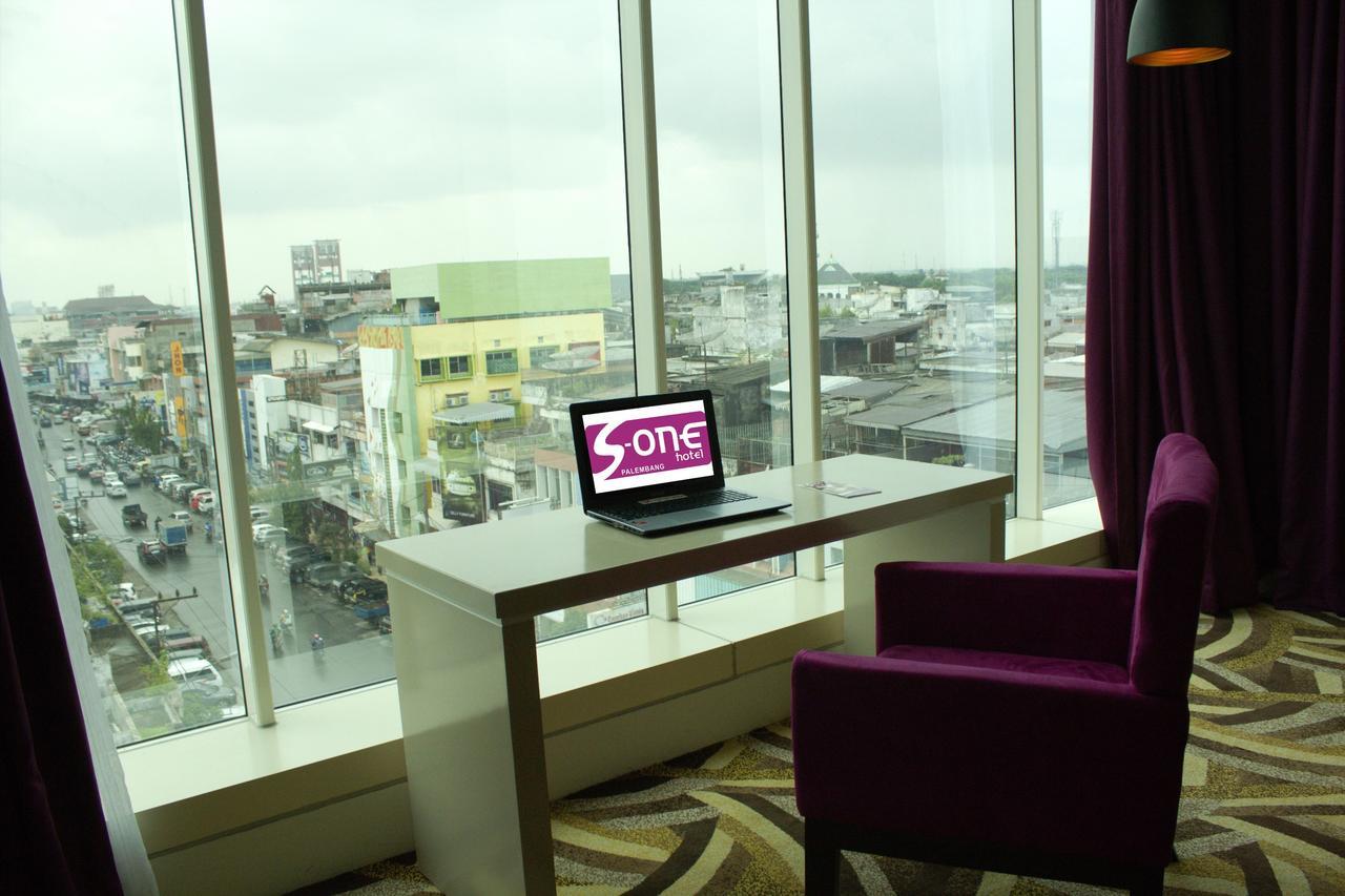 S-One Hotel Palembang Dış mekan fotoğraf